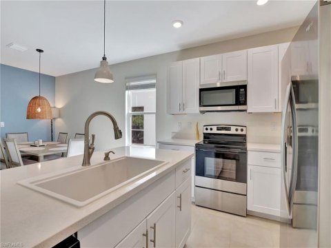 Meadowood Naples Florida Real Estate