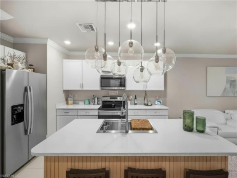 Meadowood Naples Florida Real Estate