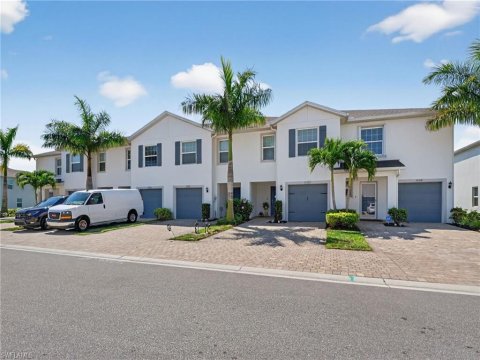 Meadowood Naples Real Estate