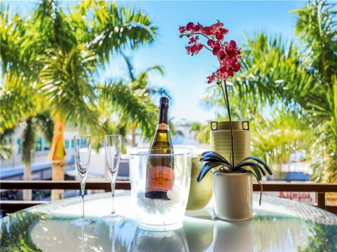 Mercato Naples Florida Real Estate