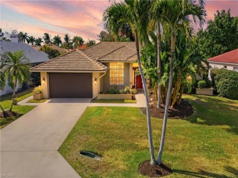 Moon Lake Naples Florida Homes for Sale