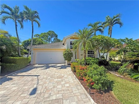 Moon Lake Naples Florida Real Estate
