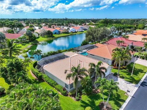 Moon Lake Naples Real Estate