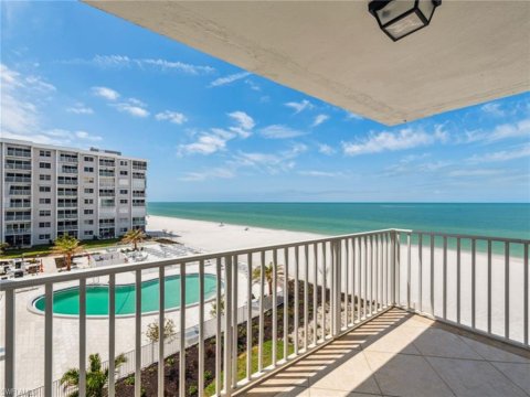 Moorings Naples Florida Condos for Sale