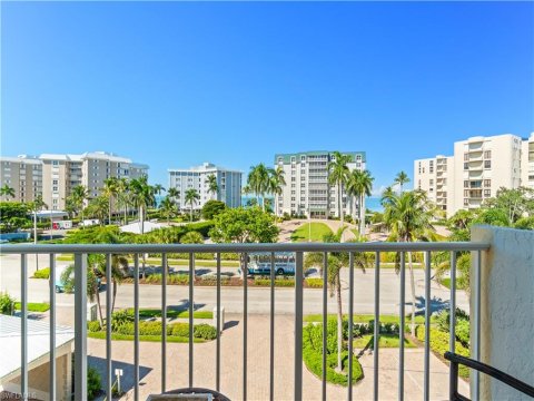 Moorings Naples Florida Condos for Sale