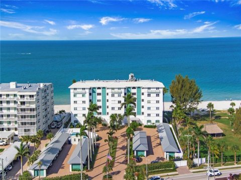 Moorings Naples Florida Condos for Sale