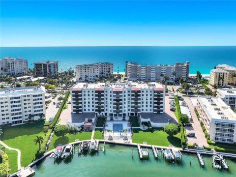 Moorings Naples Florida Condos for Sale