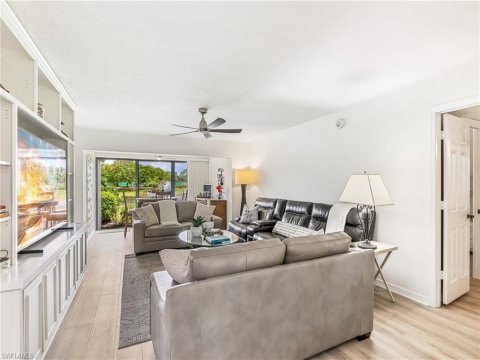 Naples Bath And Tennis Real Estate