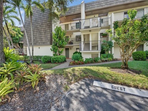 Naples Bath And Tennis Real Estate