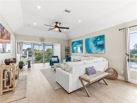 Naples Bath And Tennis Real Estate