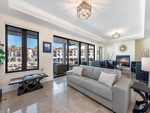 Naples Bay Resort Naples Real Estate
