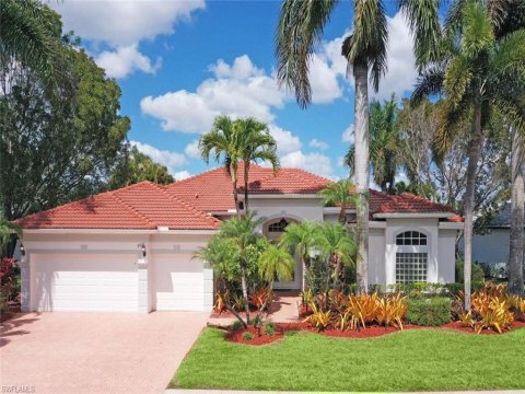 Naples Lakes Country Club Real Estate