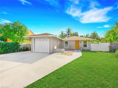 Naples Manor Naples Florida Real Estate