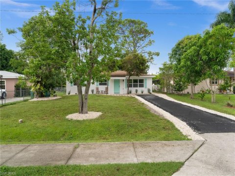 Naples Manor Naples Real Estate