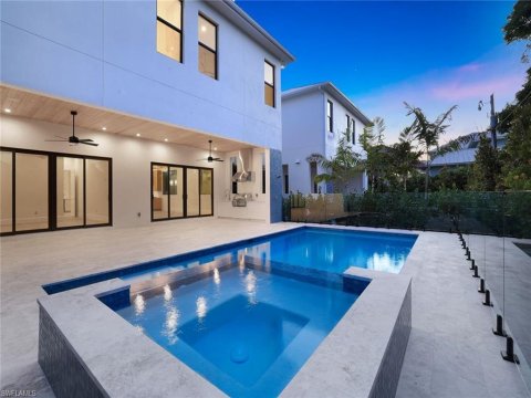 Naples Park Naples Real Estate