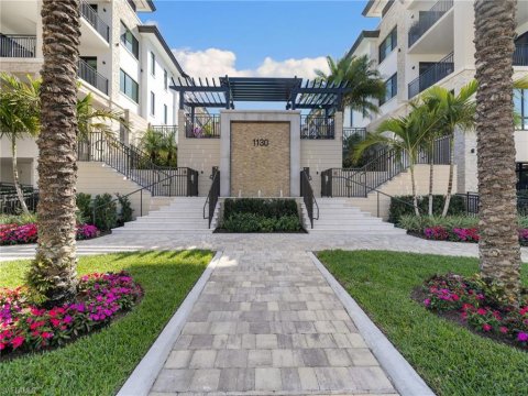 Naples Square Naples Florida Condos for Sale