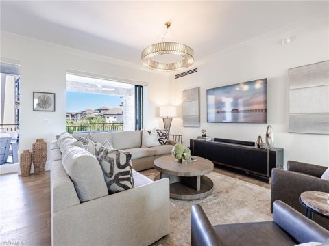 Naples Square Naples Florida Condos for Sale