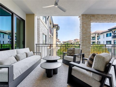 Naples Square Naples Florida Condos for Sale