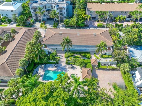 Olde Naples Naples Florida Condos for Sale