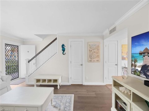 Olde Naples Naples Florida Condos for Sale