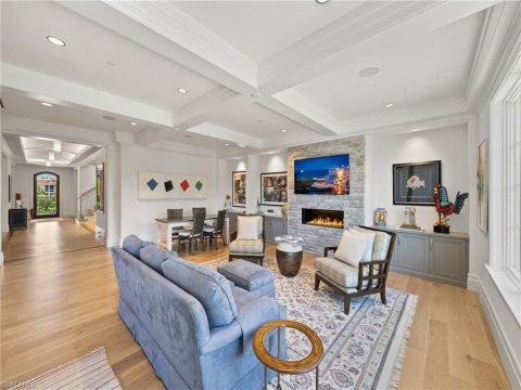 Olde Naples Naples Florida Condos for Sale