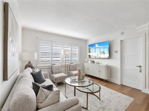 Olde Naples Naples Florida Condos for Sale