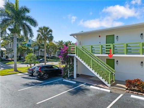 Olde Naples Naples Florida Condos for Sale