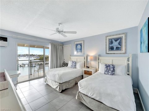 Olde Naples Naples Florida Condos for Sale