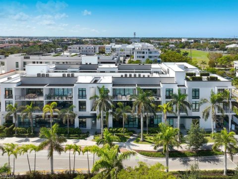 Olde Naples Naples Florida Condos for Sale