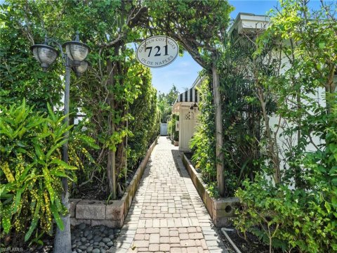 Olde Naples Naples Real Estate