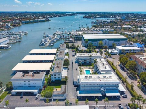 Olde Naples Naples Real Estate