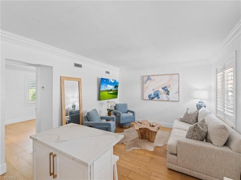 Olde Naples Real Estate