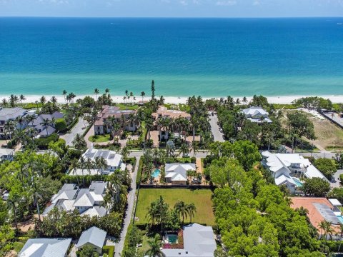 Olde Naples Real Estate