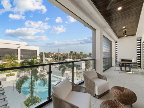 Olde Naples Real Estate