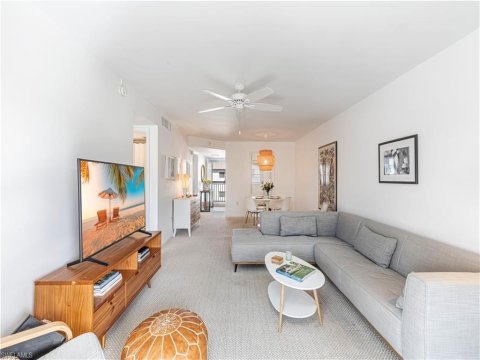 Olde Naples Real Estate