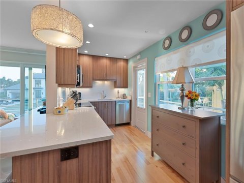 Olde Naples Real Estate