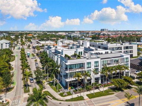 Olde Naples Real Estate
