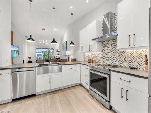 Oyster Bay Naples Florida Condos for Sale