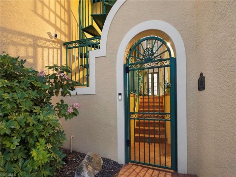 Oyster Bay Naples Florida Condos for Sale