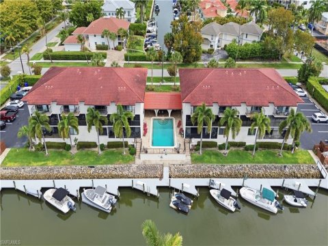 Oyster Bay Naples Florida Condos for Sale