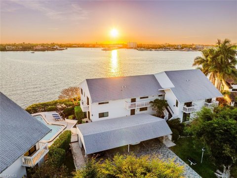 Oyster Bay Naples Florida Real Estate