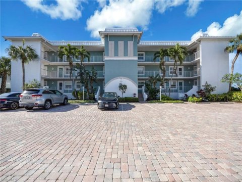 Oyster Bay Naples Florida Real Estate