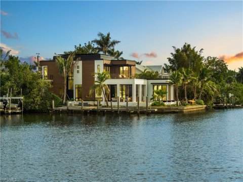 Oyster Bay Naples Real Estate
