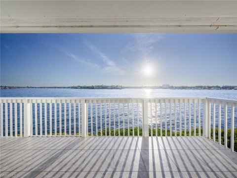 Oyster Bay Naples Real Estate