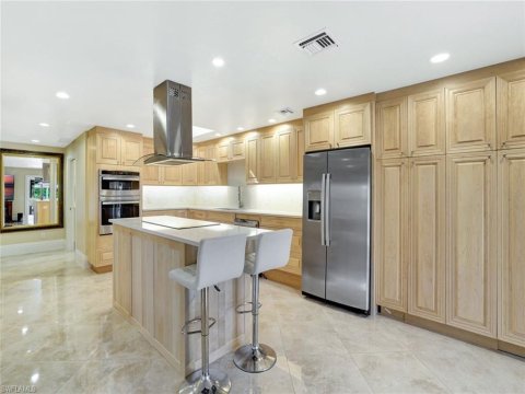Oyster Bay Real Estate