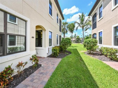 Paloma Real Estate