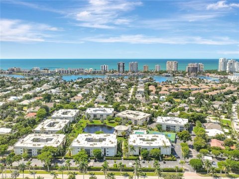 Park Shore Naples Florida Condos for Sale