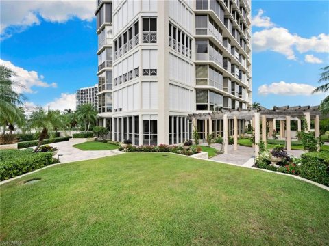 Park Shore Naples Florida Condos for Sale