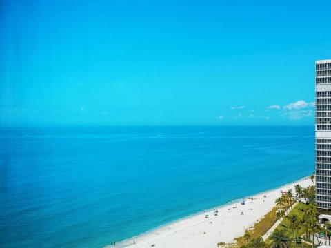 Park Shore Naples Florida Condos for Sale
