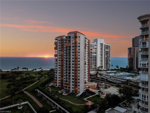 Park Shore Naples Florida Condos for Sale